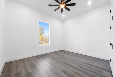 1310 Duff Lane, Houston, TX 77022 - Photo 25