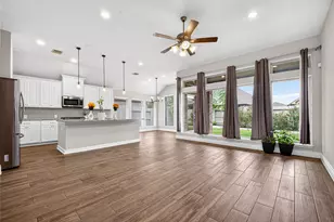 2232 Blackhawk Ridge Ln, Manvel, TX 77578 - Photo 3