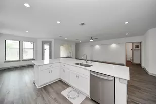 1567 Harvest Vine Ct, Friendswood, TX 77546 - Photo 13