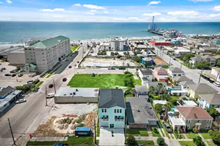 2307 Bernardo De Galvez Ave, Galveston, TX 77550 - Photo 7