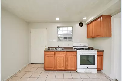 4235 Custer Creek Drive, Missouri City, TX 77459 - Photo 9