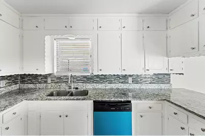 2709 Adams Street, Alvin, TX 77511 - Photo 13