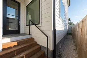 410 E 41st St, Houston, TX 77022 - Photo 5