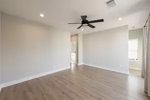 410 E 41st St, Houston, TX 77022 - Photo 35