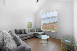 3512 Mosley Ct, Houston, TX 77004 - Photo 9