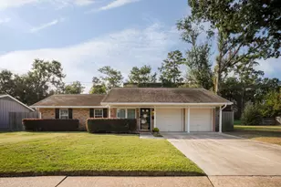 2403 Ansbury Dr, Houston, TX 77018 - Photo 1