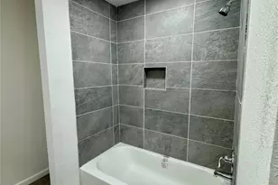 922 W 12th St, Freeport, TX 77541 - Photo 11