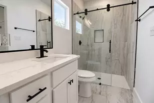 4709 Ireland St, Houston, TX 77016 - Photo 15