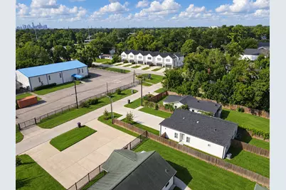 4709 Ireland Street #B, Houston, TX 77016 - Photo 17
