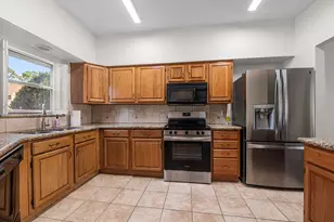 1021 Fountain View Dr, Houston, TX 77057 - Photo 5