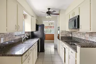 1705 20th Ave N, Texas City, TX 77590 - Photo 13