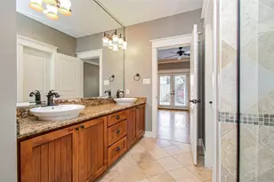 1034 Dunbar St, Houston, TX 77009 - Photo 9