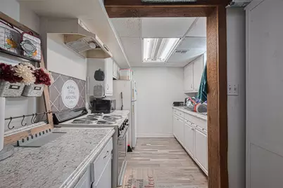 601 N Resident Street, Wharton, TX 77488 - Photo 17