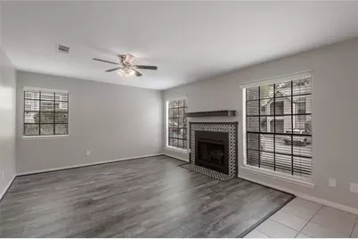 2401 Sycamore Avenue #C2, Huntsville, TX 77340 - Photo 7