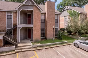 2401 Sycamore Ave, Huntsville, TX 77340 - Photo 25