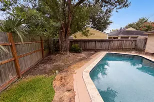 14923 Aspen Hills Dr, Houston, TX 77062 - Photo 25