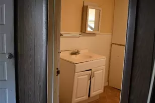 805 Caldwell St, Lexington, TX 78947 - Photo 27