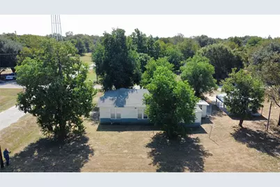 805 Caldwell Street, Lexington, TX 78947 - Photo 5