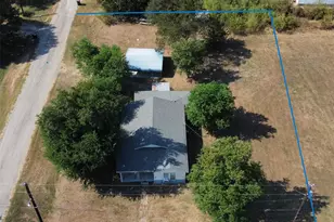 805 Caldwell St, Lexington, TX 78947 - Photo 7