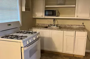 900 Mohawk Dr, Montgomery, TX 77316 - Photo 7