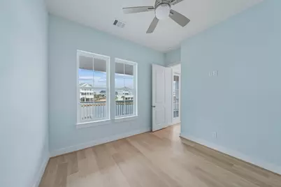 4011 Estuary Court, Galveston, TX 77554 - Photo 17