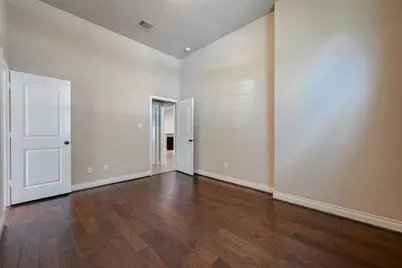 5810 Emmit Creek Lane, Sugar Land, TX 77479 - Photo 11