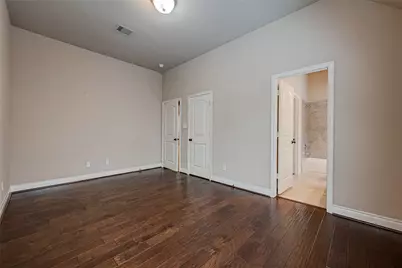 5810 Emmit Creek Lane, Sugar Land, TX 77479 - Photo 17