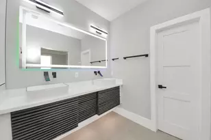 604 W 28th St, Houston, TX 77008 - Photo 31