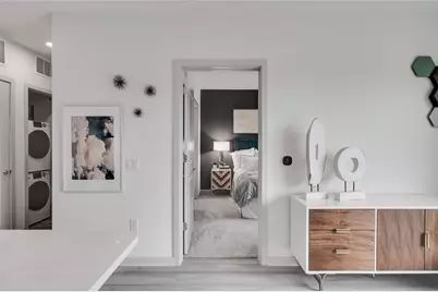 3636 W Dallas Street #330, Houston, TX 77019 - Photo 5