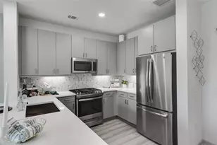 3636 W Dallas St, Houston, TX 77019 - Photo 3