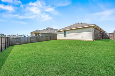 557 Brook Terrance Lane, Willis, TX 77378 - Photo 17