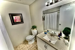 11002 Hammerly Blvd, Houston, TX 77043 - Photo 19