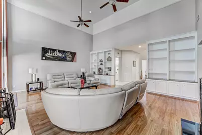 12007 Lakeway Court, Houston, TX 77071 - Photo 11