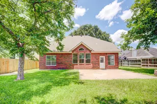 8510 Nashwood Ct, Houston, TX 77040 - Photo 3