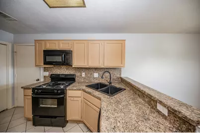 2711 Grants Lake Boulevard #202, Sugar Land, TX 77479 - Photo 17