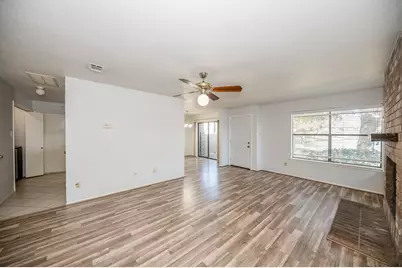 2711 Grants Lake Boulevard #202, Sugar Land, TX 77479 - Photo 9