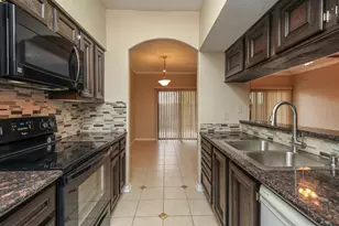 17417 Red Oak Dr, Houston, TX 77090 - Photo 5