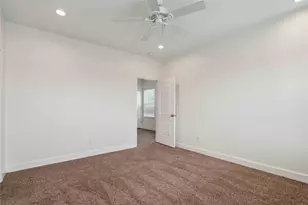 5402 Jonathan Ln, Houston, TX 77011 - Photo 13