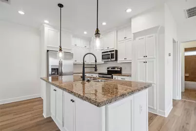 5402 Jonathan Lane, Houston, TX 77011 - Photo 7