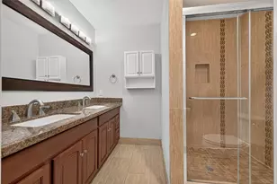 11126 Cedarhurst Dr, Houston, TX 77096 - Photo 31