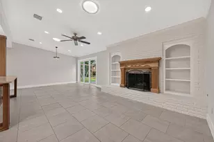 11126 Cedarhurst Dr, Houston, TX 77096 - Photo 21