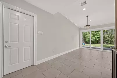 11126 Cedarhurst Drive, Houston, TX 77096 - Photo 21