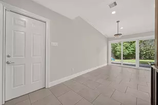 11126 Cedarhurst Dr, Houston, TX 77096 - Photo 21