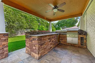 11126 Cedarhurst Dr, Houston, TX 77096 - Photo 39