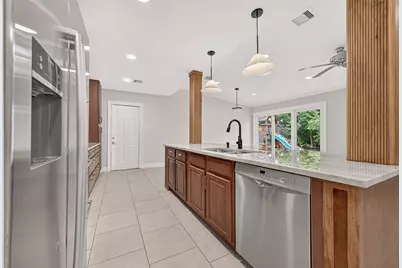 11126 Cedarhurst Drive, Houston, TX 77096 - Photo 11
