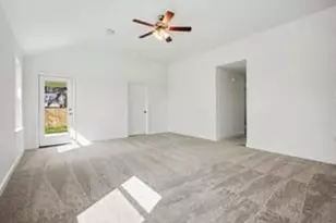 440 Bryan Wy, Angleton, TX 77515 - Photo 3