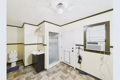 305 W Converse Street, Weimar, TX 78962 - Photo 19