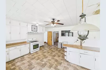 305 W Converse Street, Weimar, TX 78962 - Photo 25