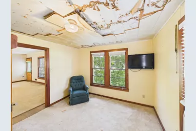 305 W Converse Street, Weimar, TX 78962 - Photo 9