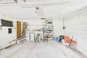 305 W Converse St, Weimar, TX 78962 - Photo 3